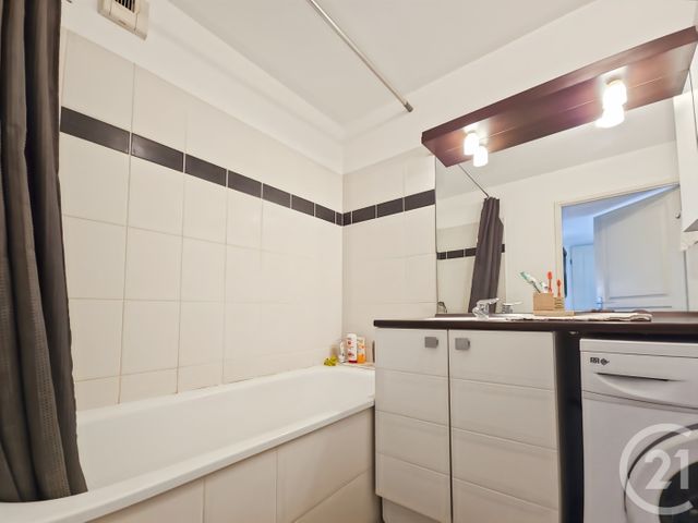 Appartement F3 à louer - 3 pièces - 64.49 m2 - MONTPELLIER - 34 - LANGUEDOC-ROUSSILLON - Century 21 Via Domitia