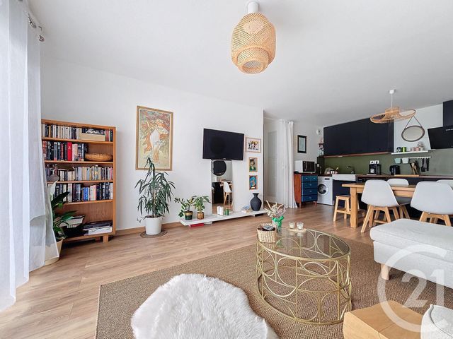 Appartement F3 à vendre - 3 pièces - 61.2 m2 - CASTELNAU LE LEZ - 34 - LANGUEDOC-ROUSSILLON - Century 21 Via Domitia