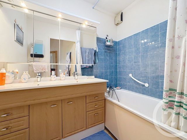 Appartement F3 à vendre - 3 pièces - 63.1 m2 - MAUGUIO CARNON - 34 - LANGUEDOC-ROUSSILLON - Century 21 Via Domitia