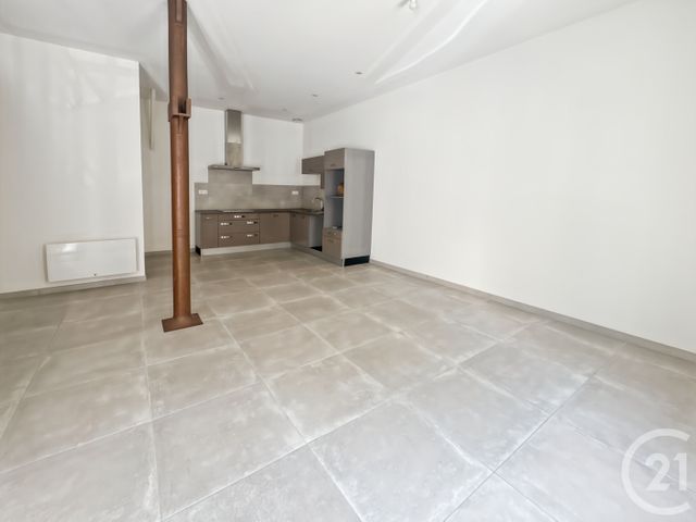 Appartement Duplex à louer - 3 pièces - 69.04 m2 - PEZENAS - 34 - LANGUEDOC-ROUSSILLON - Century 21 Via Domitia