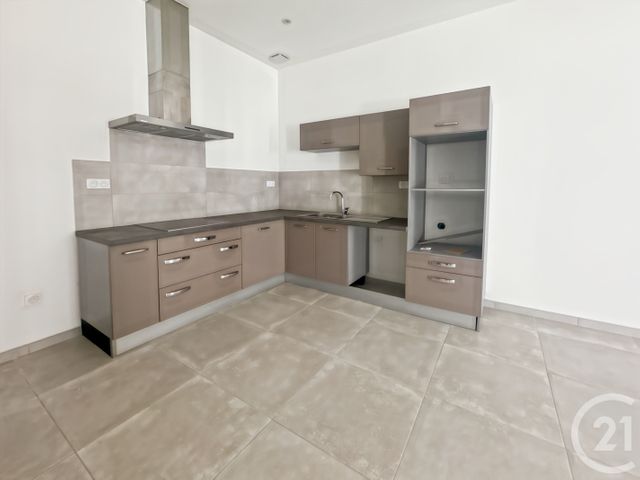 Appartement Duplex à louer - 3 pièces - 69.04 m2 - PEZENAS - 34 - LANGUEDOC-ROUSSILLON - Century 21 Via Domitia