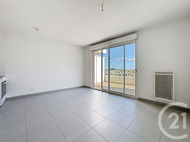 Afficher la photo en grand Appartement F2 à vendre - 2 pièces - 43.0 m2 - MONTPELLIER - 34 - LANGUEDOC-ROUSSILLON - Century 21 Via Domitia