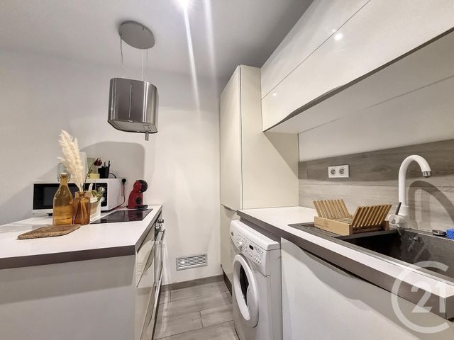 Appartement F2 à louer - 2 pièces - 39.3 m2 - ST CLEMENT DE RIVIERE - 34 - LANGUEDOC-ROUSSILLON - Century 21 Via Domitia