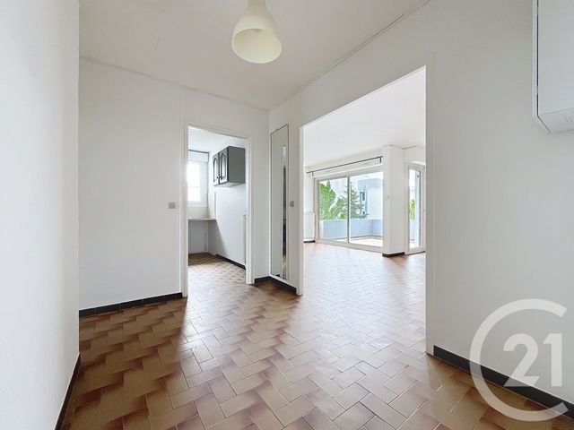 Afficher la photo en grand Appartement F3 à vendre - 3 pièces - 74.16 m2 - MONTPELLIER - 34 - LANGUEDOC-ROUSSILLON - Century 21 Via Domitia