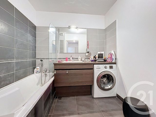 Appartement F4 à vendre - 4 pièces - 95.29 m2 - LE CRES - 34 - LANGUEDOC-ROUSSILLON - Century 21 Via Domitia