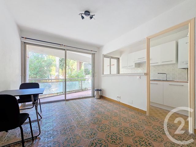 Appartement F1 à louer - 1 pièce - 39.98 m2 - MONTPELLIER - 34 - LANGUEDOC-ROUSSILLON - Century 21 Via Domitia