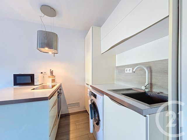 Appartement F2 à louer - 2 pièces - 39.3 m2 - ST CLEMENT DE RIVIERE - 34 - LANGUEDOC-ROUSSILLON - Century 21 Via Domitia