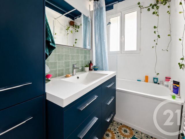 Appartement F3 à louer - 3 pièces - 56.84 m2 - MONTPELLIER - 34 - LANGUEDOC-ROUSSILLON - Century 21 Via Domitia