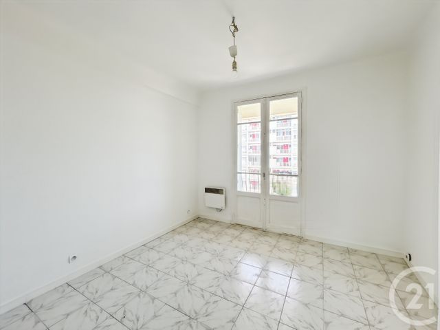 Appartement T3 à vendre - 3 pièces - 50.96 m2 - MONTPELLIER - 34 - LANGUEDOC-ROUSSILLON - Century 21 Via Domitia