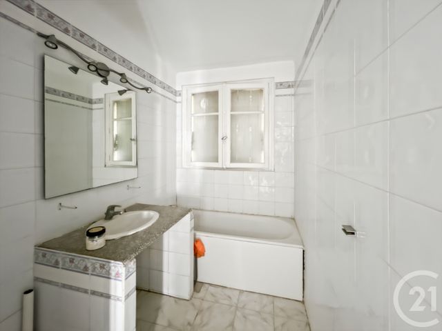 Appartement T3 à vendre - 3 pièces - 50.96 m2 - MONTPELLIER - 34 - LANGUEDOC-ROUSSILLON - Century 21 Via Domitia
