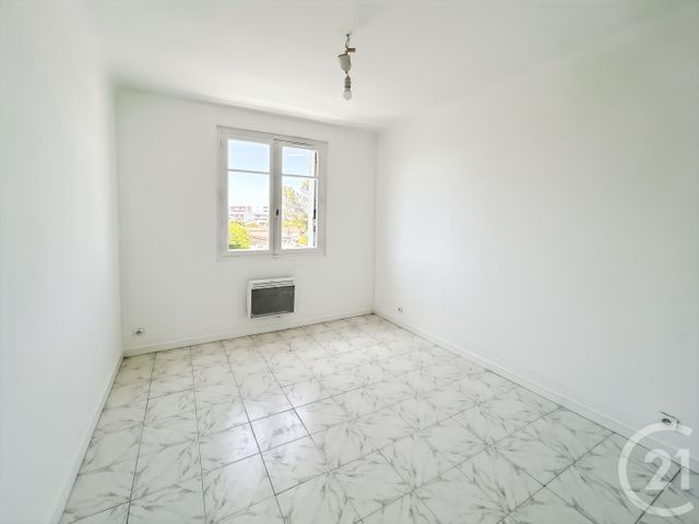 Appartement T3 à vendre - 3 pièces - 50.96 m2 - MONTPELLIER - 34 - LANGUEDOC-ROUSSILLON - Century 21 Via Domitia