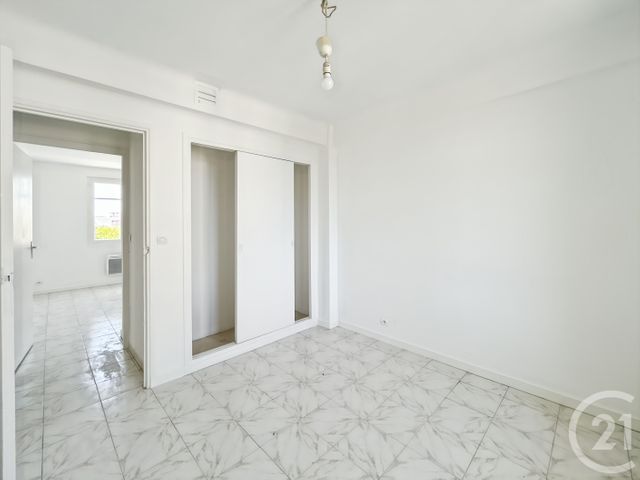 Appartement T3 à vendre - 3 pièces - 50.96 m2 - MONTPELLIER - 34 - LANGUEDOC-ROUSSILLON - Century 21 Via Domitia