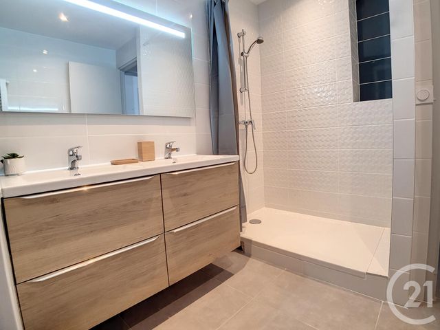 Appartement F5 à louer - 5 pièces - 70.83 m2 - MONTPELLIER - 34 - LANGUEDOC-ROUSSILLON - Century 21 Via Domitia