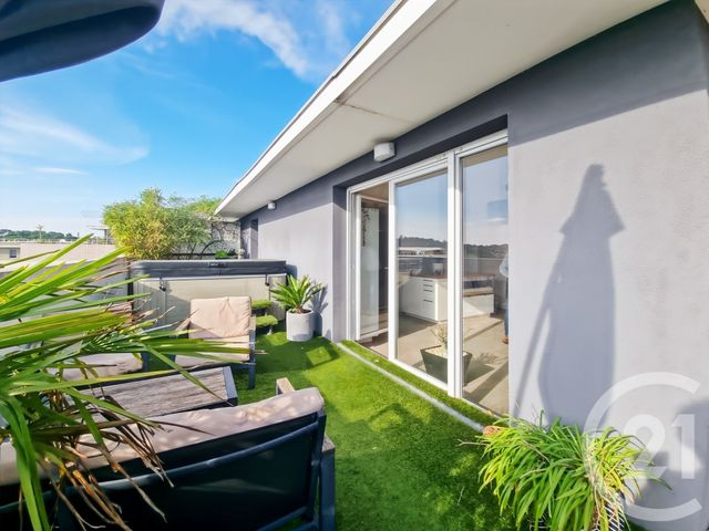 Appartement F3 bis à vendre - 3 pièces - 84.12 m2 - CASTELNAU LE LEZ - 34 - LANGUEDOC-ROUSSILLON - Century 21 Via Domitia
